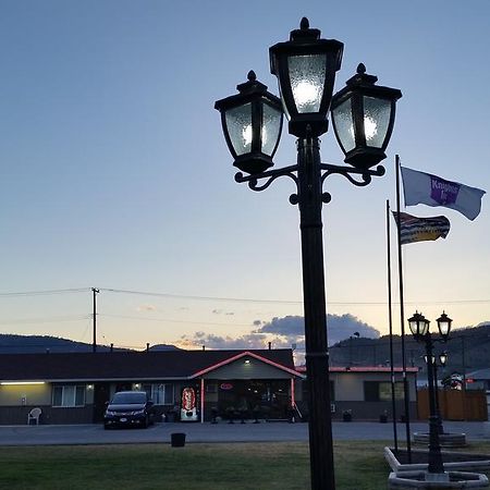 Knights Inn Merritt Exterior foto